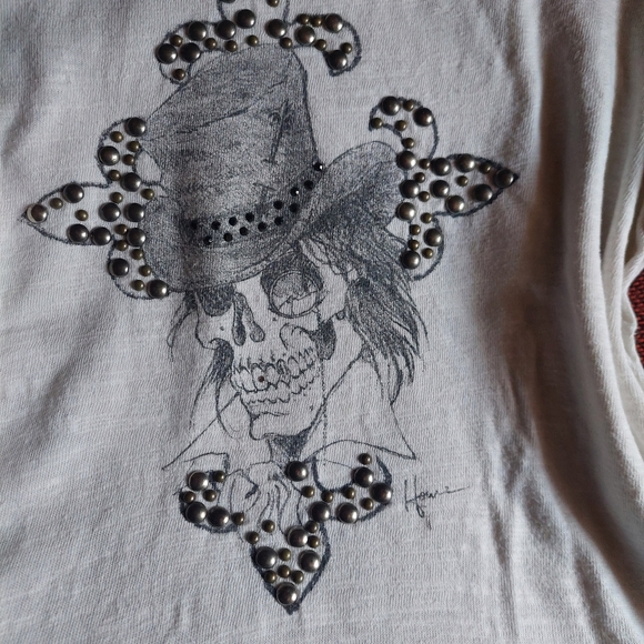 Grunge Skull Oversized Shirt - Picture 5 of 6